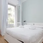 Διαμέρισμα Domusmi Orombelli 16 *
