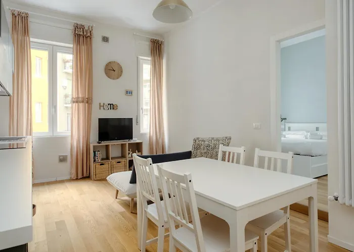 Apartamento Domusmi Orombelli 16 Milão