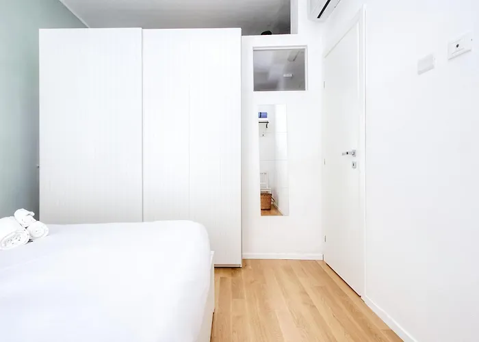 Domusmi Orombelli 16 *